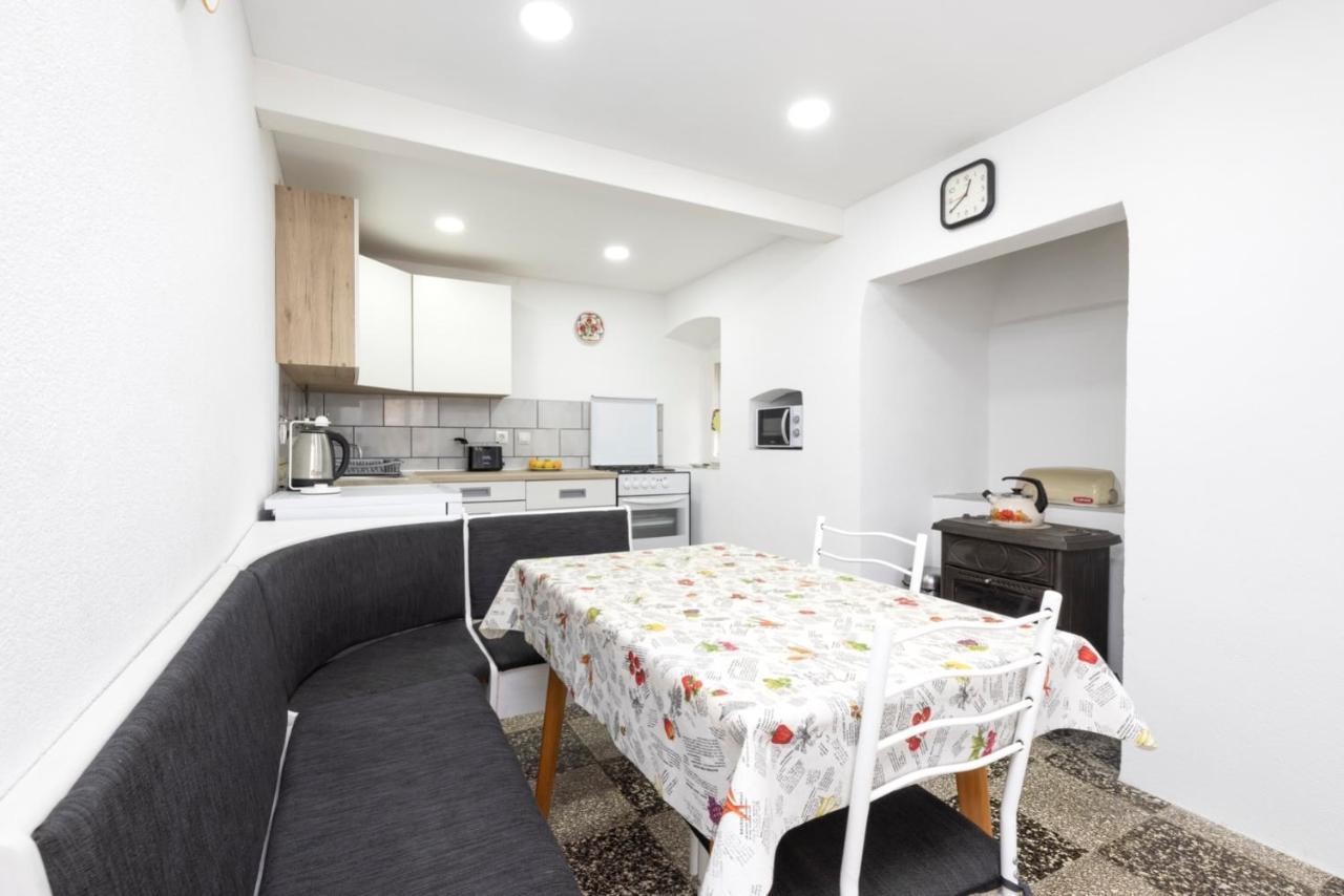 Apartments Ivna Veli Lošinj Eksteriør bilde